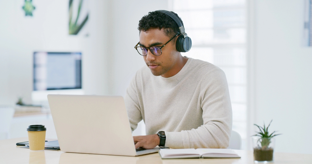 Hidden Profit Centers: Wholesale Memory Cards, Headphones & General Electronics That Sell Fast in Q1 2026
